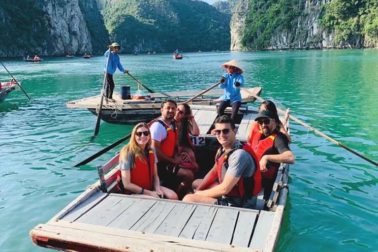 June Weather in Halong Bay: What Cruise Travelers Should Expect | Scarlet Pearl Cruise Halong
