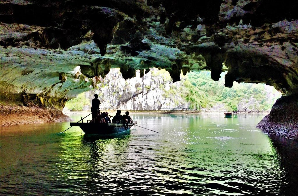 Bright Cave in Lan Ha Bay – A Peaceful Kayaking Experience